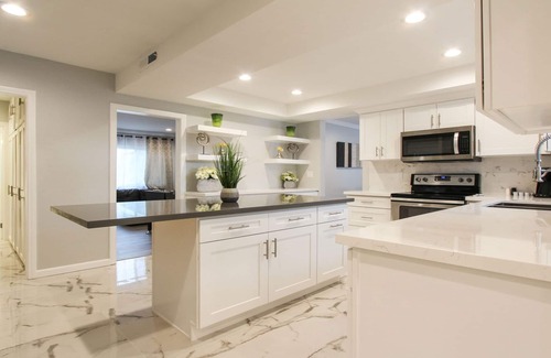 Thousand Oaks House | New Remodeled Home With Pool in Thousand Oaks