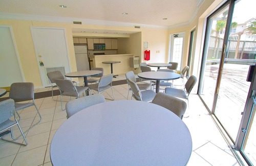 Butler Beach Apartment | New Rental Free Tickets on Short Stays