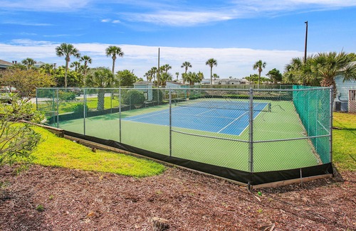 Butler Beach Apartment | New Rental Free Tickets on Short Stays