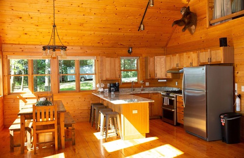 De Soto Cabin | New Rental! Kid Friendly Bluff House with incredible Mississippi River Views!