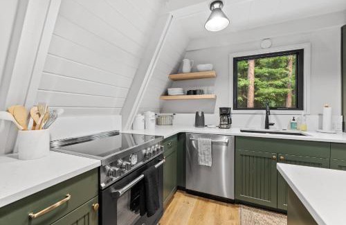 McCall House | New! River Cabin A-Frame-Remodeled A-Frame on the river, walk to town, lake & dining