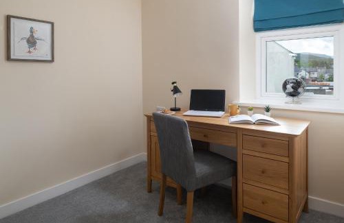 Penygroes House | NEW Romantic, dog friendly hideaway, Snowdon views