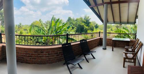 Anuradhapura Hotel | New Runaliya