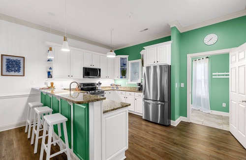 Pawleys Island Condo | NEW! Seagrass Retreat~Resort Access~Beach~Golf