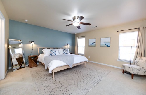 Charlotte House | NEW! Spacious Family Friendly Home ~Yard for Pets!
