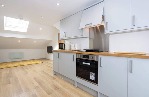 Walkden Apartment | NEW! Spacious Flat in Greater Manchester, Sleeps 4