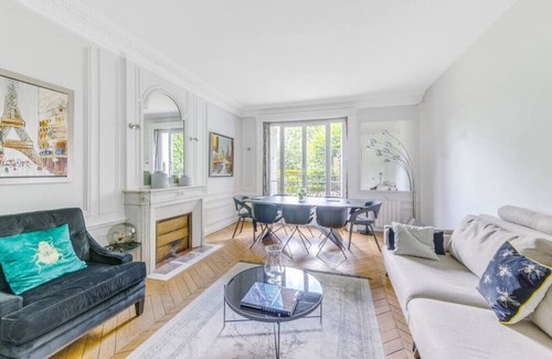 Saint-Mande Apartment | New&Spacious flat with private garden