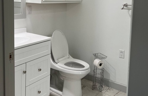 Spindale Apartment | New Studio with kitchen & full-size appliances.