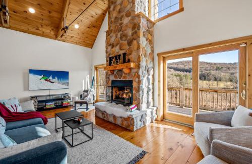 Ellicottville House | New & Stunning Chalet! Reno'd, Hot-Tub, Barrel Sauna, Slope Views, Fire Pit