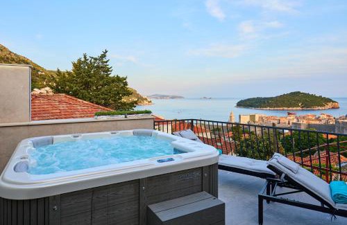 Gornji Kono Apartment | New & Stunning Views in Luxury 5* Divona Apartment