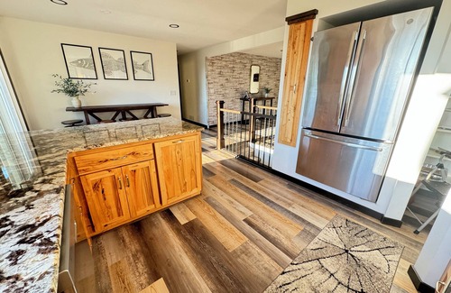 Brainerd Cabin | NEW - The Boardwalk on North Long Lake Brainerd with Hot Tub, Pet-Friendly