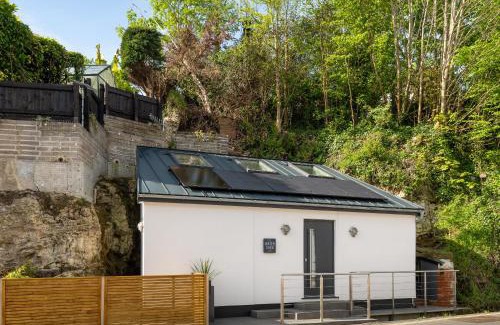 Beer House | NEW The Water Shed Beer Devon sleeps 2