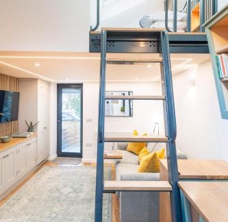 Beer House | NEW The Water Shed Beer Devon sleeps 2