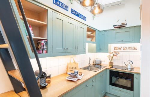 Beer House | NEW The Water Shed Beer Devon sleeps 2