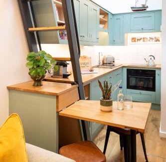 Beer House | NEW The Water Shed Beer Devon sleeps 2