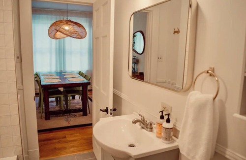 Saugerties House | New! Thoughtful and Cozy Craftsman Waiting for You! Walk to village center!