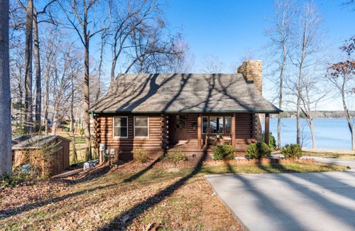 Lake Norman of Catawba House | New to Lake Norman! Cozy Cabin with Big Water Views!
