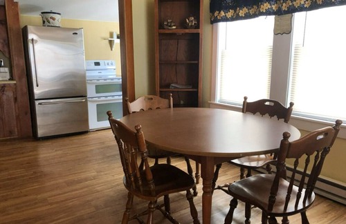 Hampton Cottage | New to VRBO! Cute 2 bedroom cottage just steps from the beach!