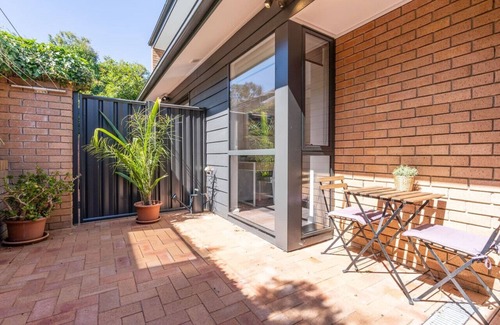 Garran Apartment | New to VRBO: Peaceful Home near Canberra Hospital