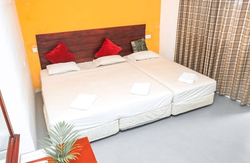 Pottuvil Division 2 Hotel | New Tristar Beach Hotel