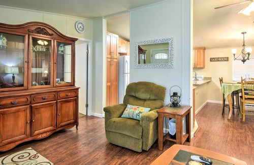 Chiloquin House | NEW! Updated Chiloquin Home w/ Dock on Agency Lake