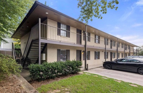 Auburn Condo | NEW-War Damn Condo-DT Auburn next to campus