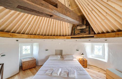 Mafra Ski Chalet | NEW! Windmill in the midst of nature