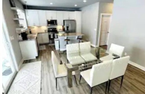 Newburgh House | Newburgh Newsie - 3BR, 2.5BA, Gym, Patio, New Construction in Amazing Location!