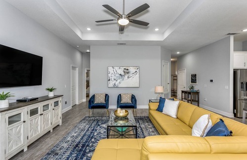 Gulf Breeze House | Newer Home In Gulf Breeze with Relaxing, Comfortable Living Area and Large Covered Patio and Garage