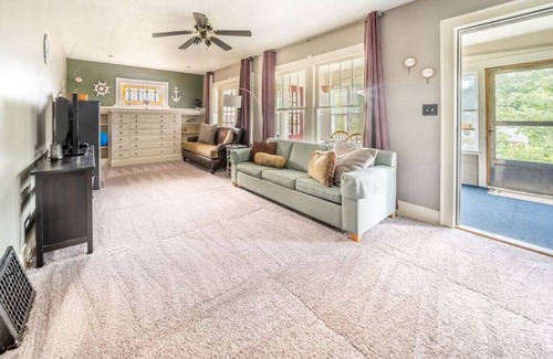 Akron House | Newest in Akron! Nautical 2b 1b