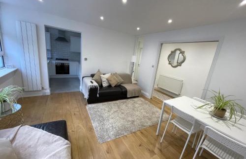 Westbourne Green Apartment | Newley Refurbished 2-Bed Only Minutes from London's Attractions