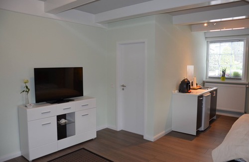 Krokau Apartment | Newly built holiday apartment in a modern country house style. 10 min cycle path to the beach