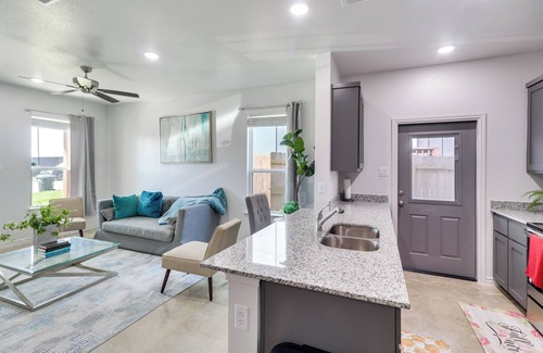 Temple House | Newly Built Home: Close to Parks & Dining!