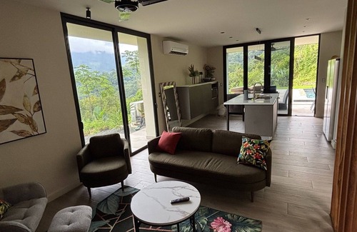 Portalon Villa | Newly constructed guest house —2 bedrooms, 2.5 bathrooms, mountain & ocean views