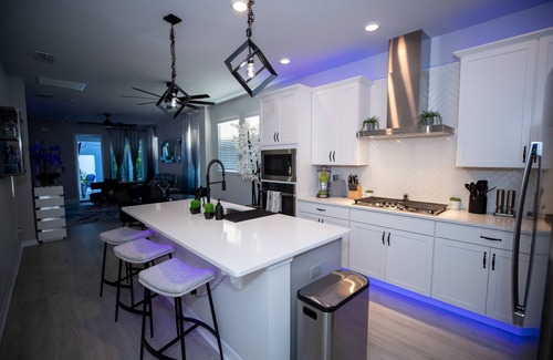 Colonialtown South House | Newly Constructed Modern Pet Friendly Zen Home W/Private Home Theater & Hot Tub! 1 Bedroom Home by RedAwning