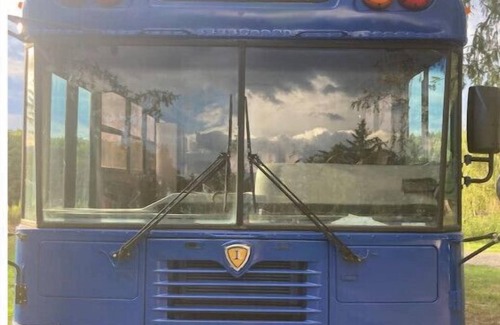 Kerhonkson House | Newly converted 3-season bus. Outdoor shower.n