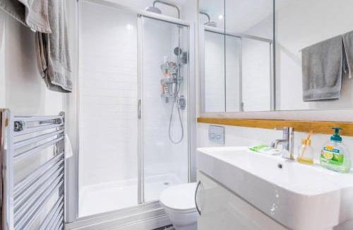 Barking Apartment | Newly Furnish 2 bedroom Flat