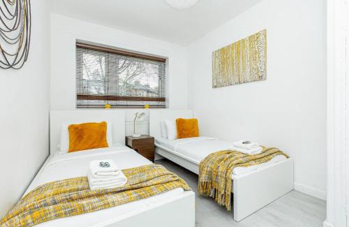 Livesey Apartment | Newly refurbished 2BR wbalcony in Vibrant Peckham