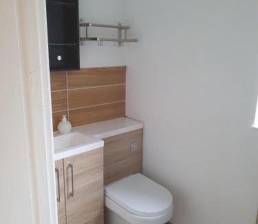Abbey Wood Apartment | Newly refurbished 4 bedroom House