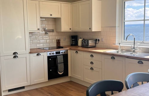 Fortrose Cottage | Newly refurbished 4 bedroom house on the waterfront in historic Fortrose