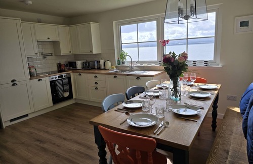 Fortrose Cottage | Newly refurbished 4 bedroom house on the waterfront in historic Fortrose