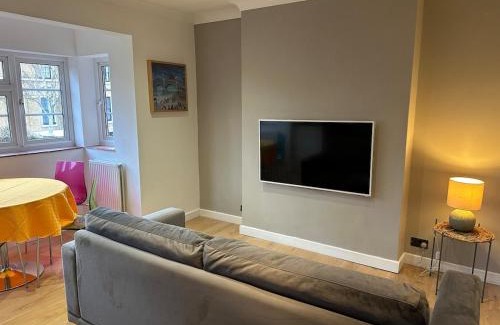 South Camberwell Apartment | Newly Refurbished Two Bedrooms Flat