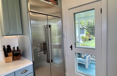 Lanikai House | Newly REMODELED AND the best access to sandy Lanikai Beach! NUC # 90/TVU-0031