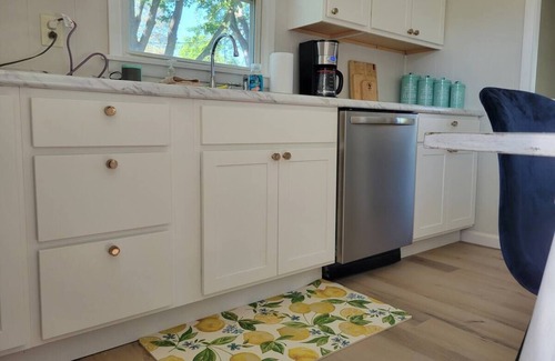 Seneca Falls House | NEWLY Remodeled Cozy Cottage Home