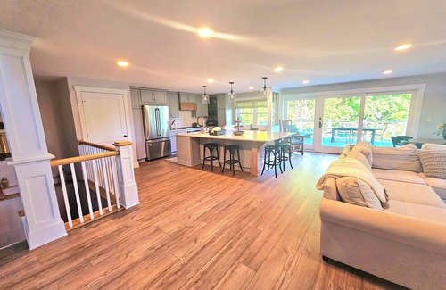Bolton Landing Villa | Newly remodeled, private Villa in Bolton Landing with all the comforts of home