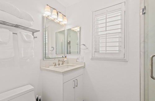 Rowland Heights House | Newly Remodeled Luxury Home in Rowland Heights with Hotel-like Features