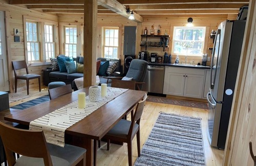Winthrop Cabin | Newly Remodeled Waterfront Cabin
