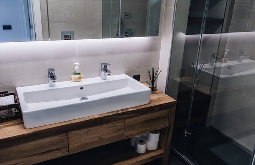 Bebek Apartment | Newly renovated 2 bedroom modern super cozy flat located on the first floor