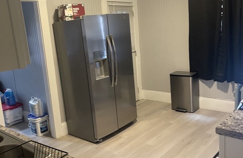 Springfield Apartment | Newly Renovated 2 floor Getaway