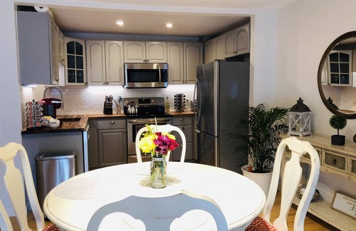 Back Cove Apartment | Newly Renovated, Classy, and Elegant!